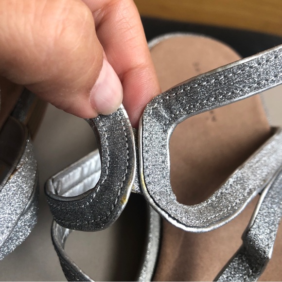 Summer silver sandals. - Picture 6 of 12